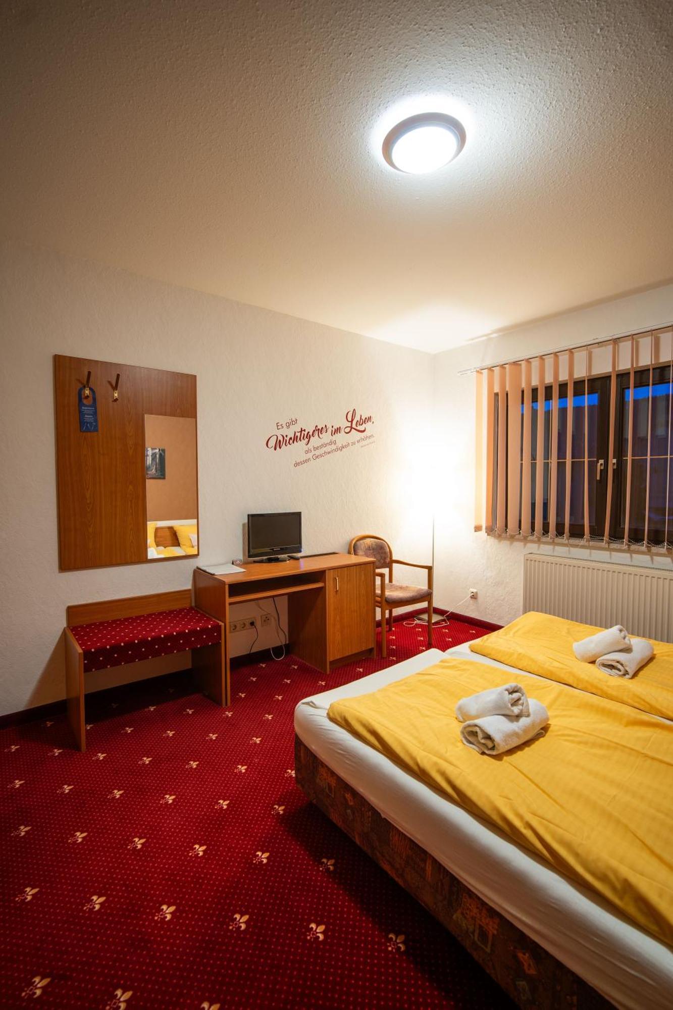 Landhotel & Restaurant Kains Hof Uhlstädt Eksteriør billede