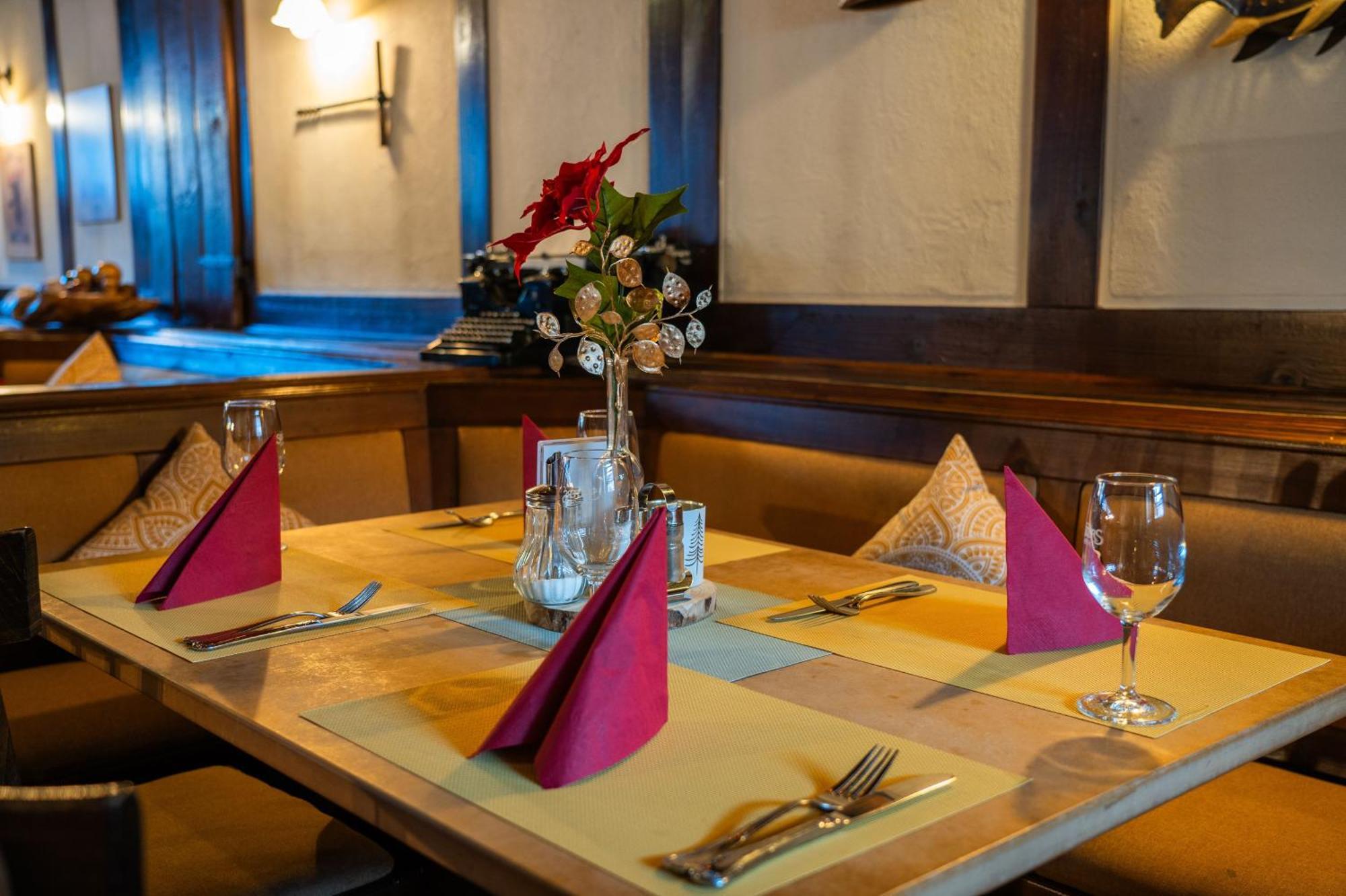 Landhotel & Restaurant Kains Hof Uhlstädt Eksteriør billede