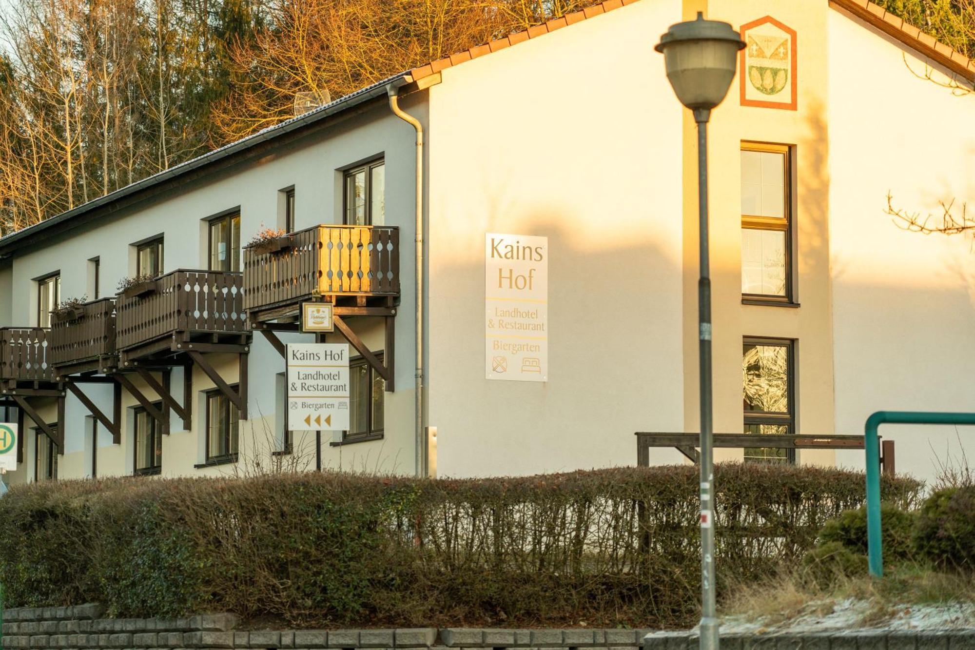 Landhotel & Restaurant Kains Hof Uhlstädt Eksteriør billede