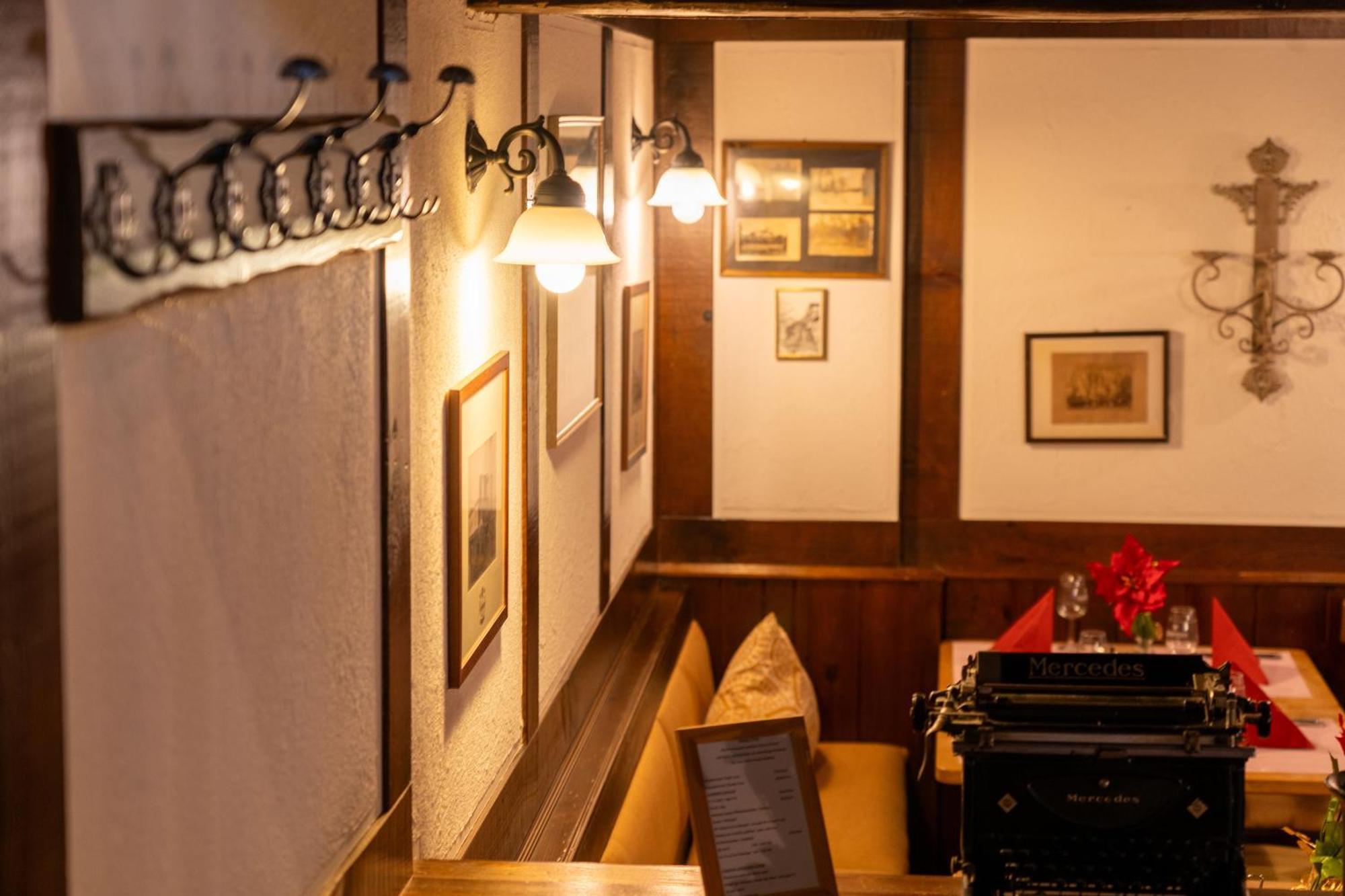 Landhotel & Restaurant Kains Hof Uhlstädt Eksteriør billede
