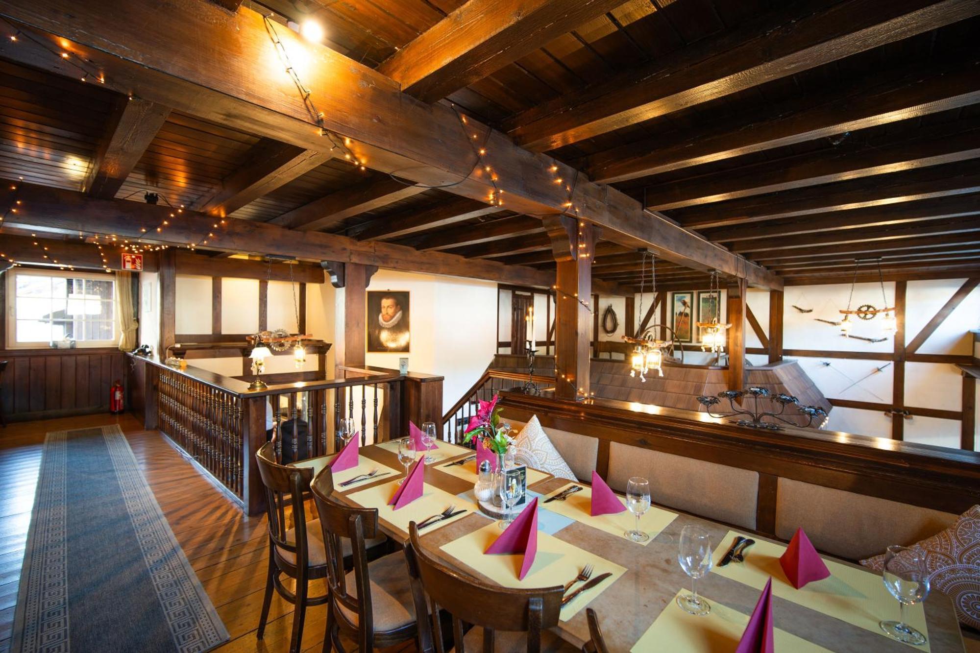 Landhotel & Restaurant Kains Hof Uhlstädt Eksteriør billede