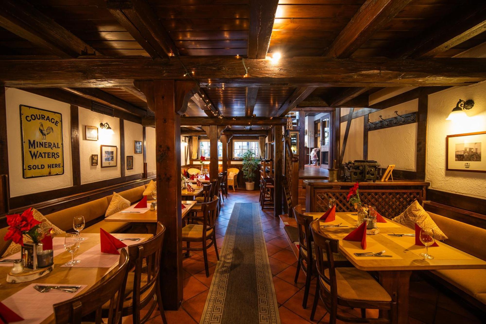 Landhotel & Restaurant Kains Hof Uhlstädt Eksteriør billede